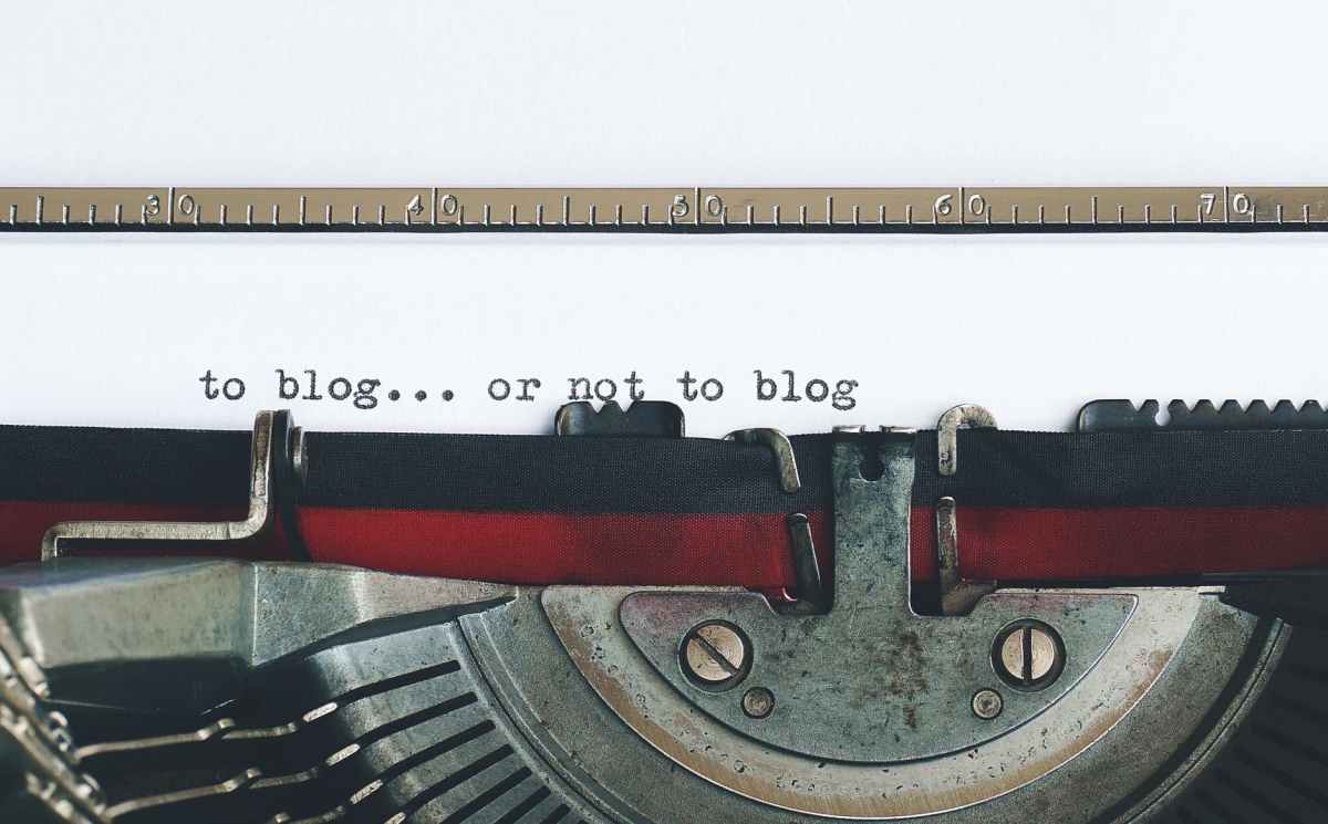 Too blog.. or not to blog, typed on a typewriter